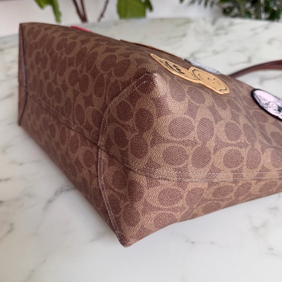 NWOT Coach X Peanuts City Tote In Signature Canvas With Patches CBJ91 Tan/Brown - Picture 8 of 16
